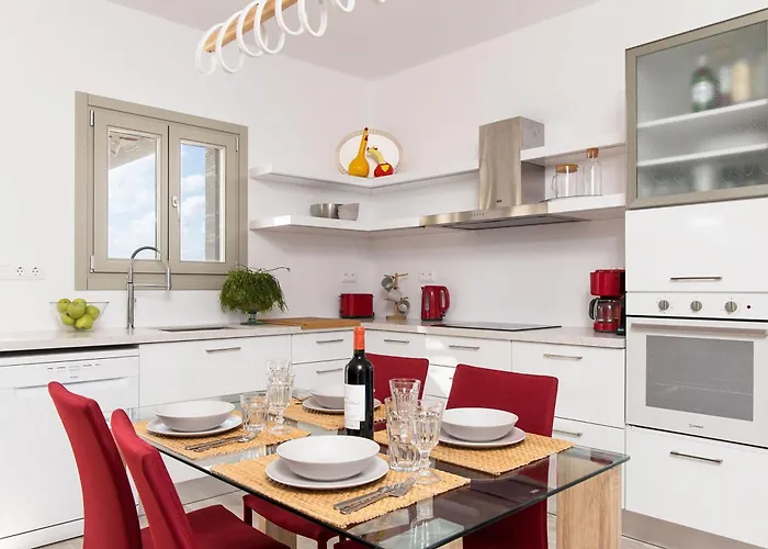 Plaka Naxos - Matina Sofia *